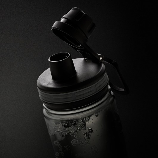 Swiss Peak Tritan Bottles Feature